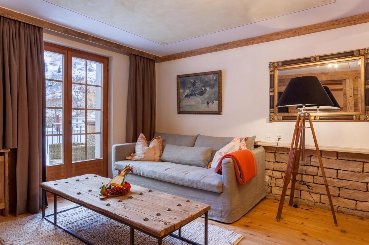 Hotel Berghof Zermatt Exteriör bild