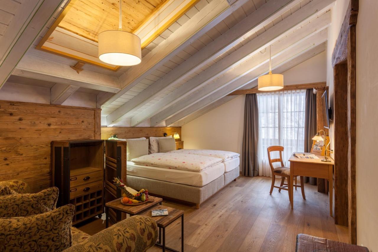 Hotel Berghof Zermatt Exteriör bild
