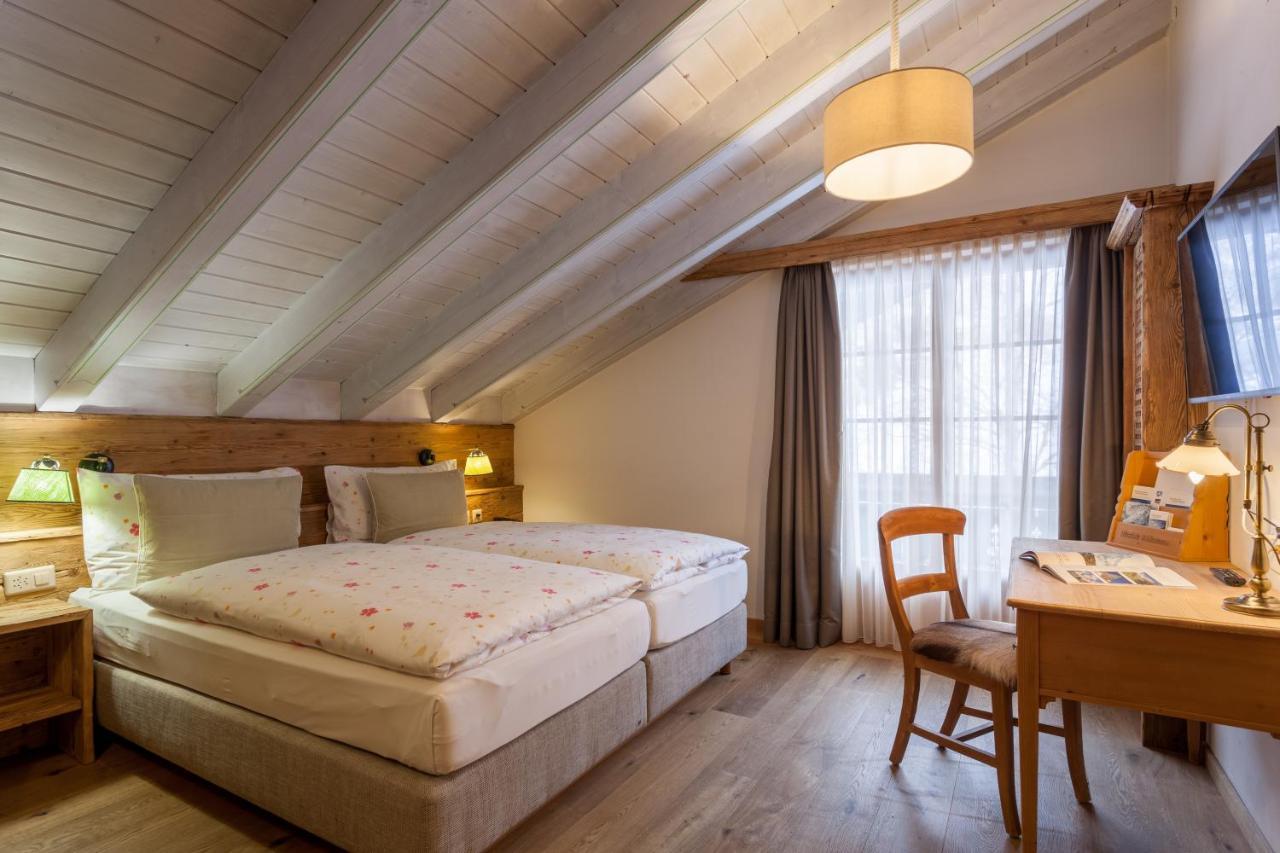 Hotel Berghof Zermatt Exteriör bild