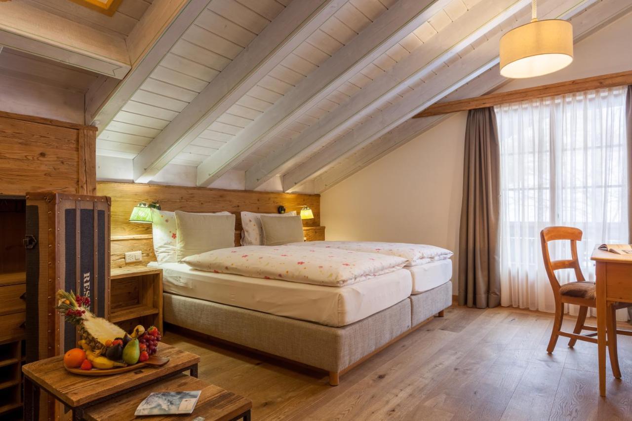 Hotel Berghof Zermatt Exteriör bild