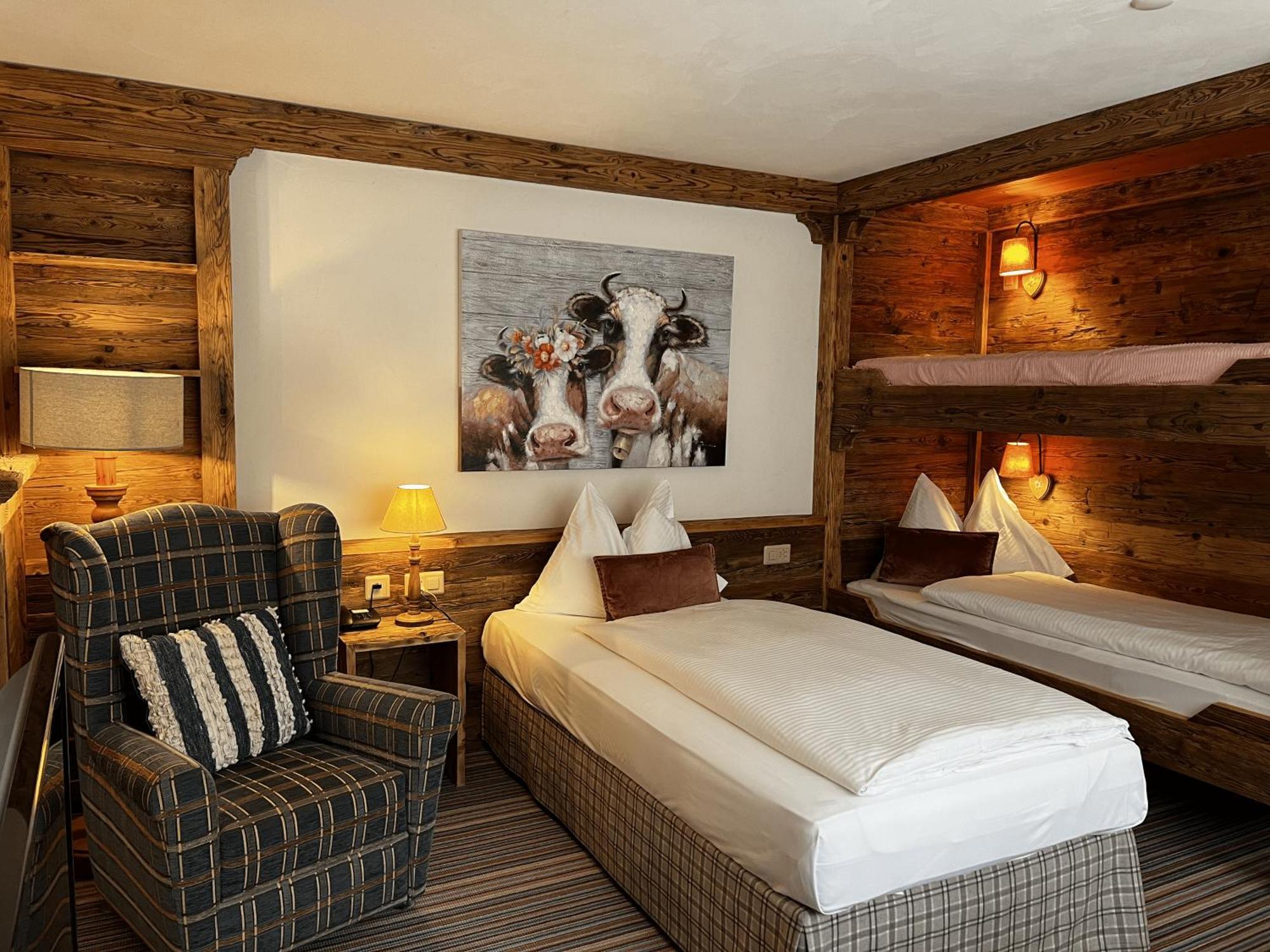Hotel Berghof Zermatt Exteriör bild