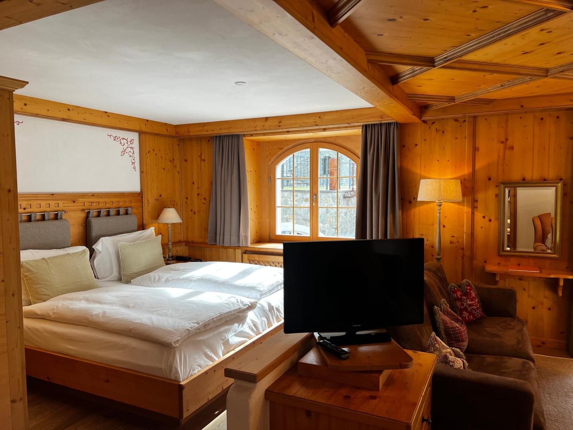 Hotel Berghof Zermatt Exteriör bild