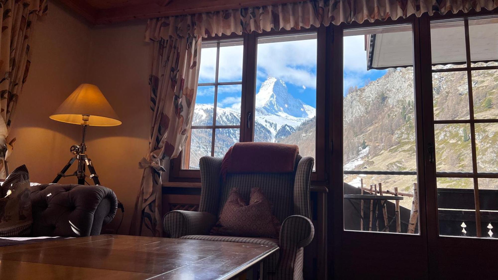 Hotel Berghof Zermatt Exteriör bild