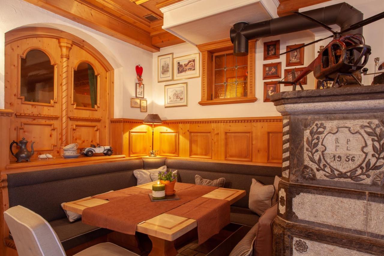 Hotel Berghof Zermatt Exteriör bild